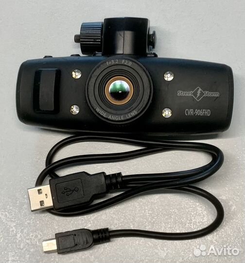 Авто видеорегистратор street storm