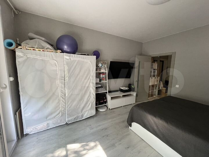 1-к. квартира, 42,8 м², 1/3 эт.