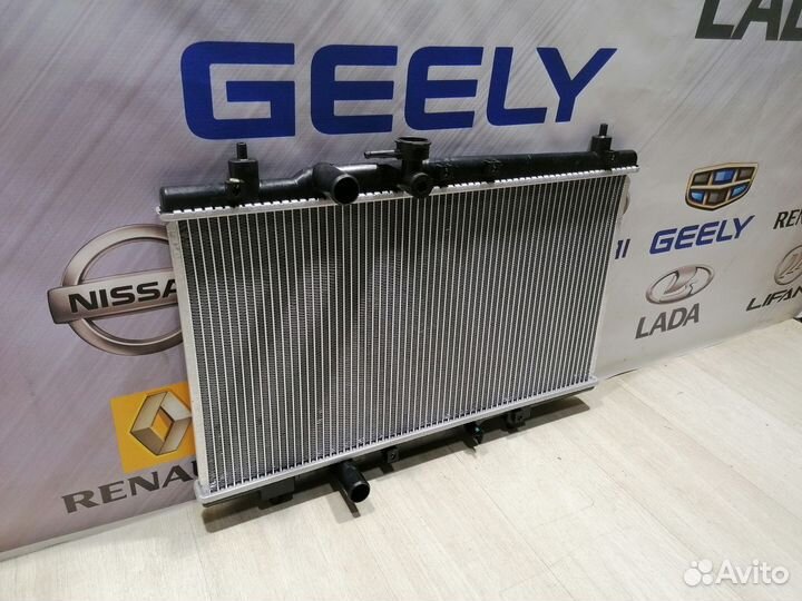 Радиатор охлаждения двигателя основной Geely MK