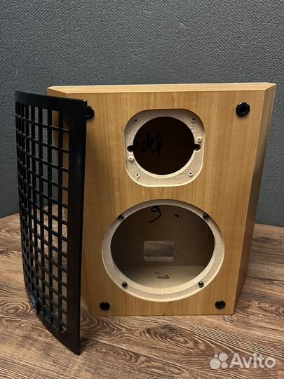 Корпусы от акустики Focal JMLab Opal SR10