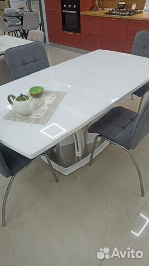 Кухонный стол