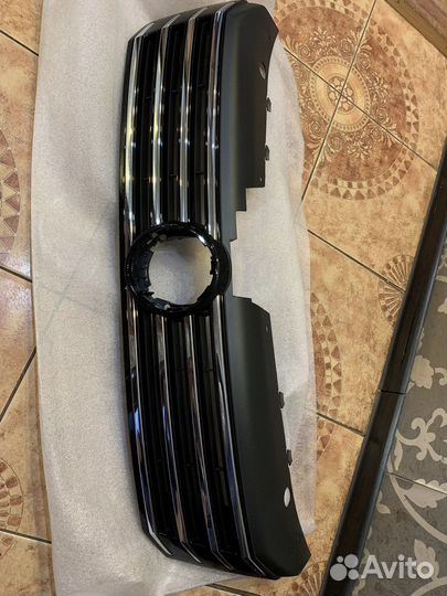 Решотка радиатора Passat B 7