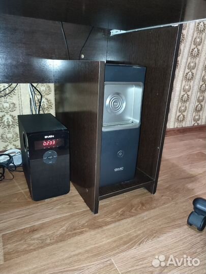 Компьютерный стол