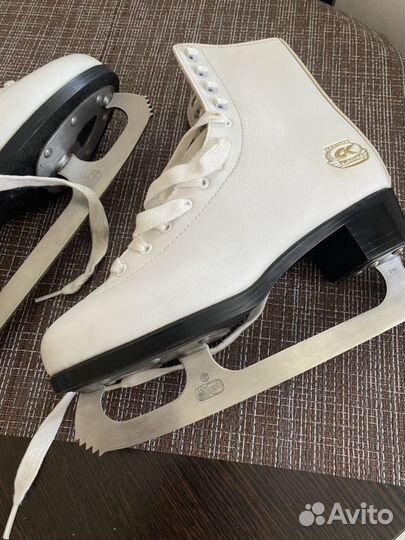 Коньки натуральная кожа