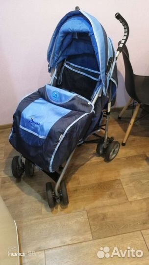 Прогулочная коляска трость