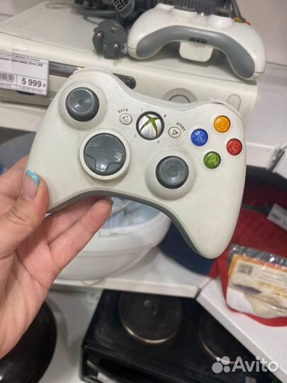 Игровая приставка Xbox 360