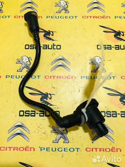 Трубка питания топливом peugeot 607