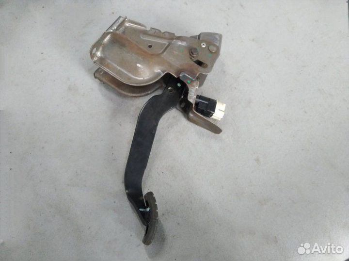 Педаль тормоза Renault Logan Ii седан 1.6 16кл