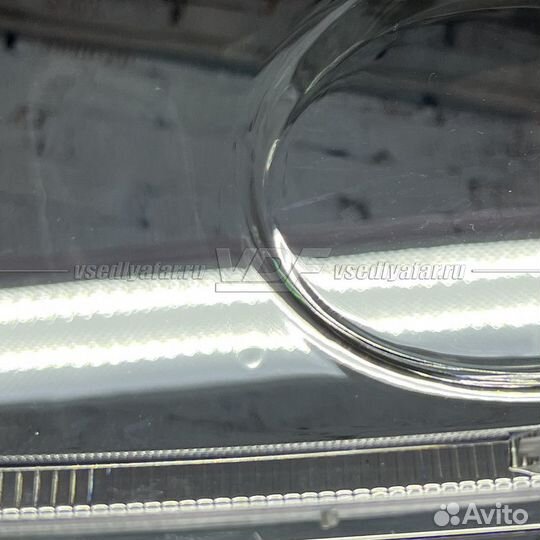 Уцененное стекло для фары Infiniti FX (2006-2008)