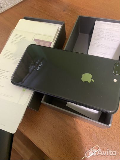 iPhone 8 Plus, 64 ГБ
