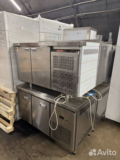 Холодильный стол