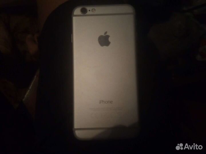 Телефон iPhone 6