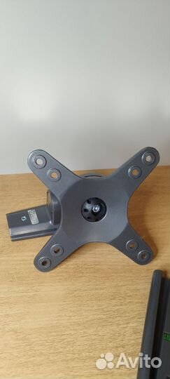 Кронштейн для телевизора либо монитора