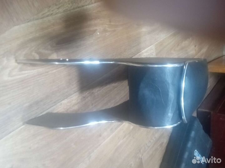 Подлокотник