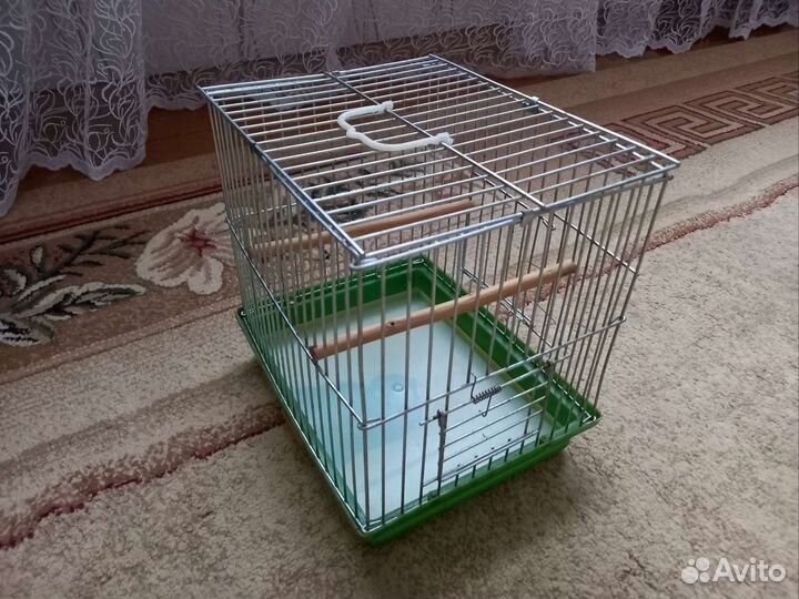 Маленькая клетка для птиц