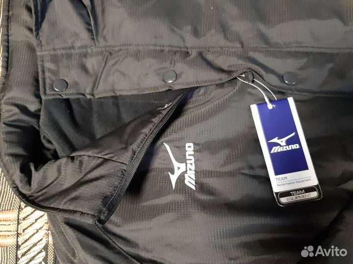 Лыж.зимняя куртка(парка) р.XL mizuno Сб.России