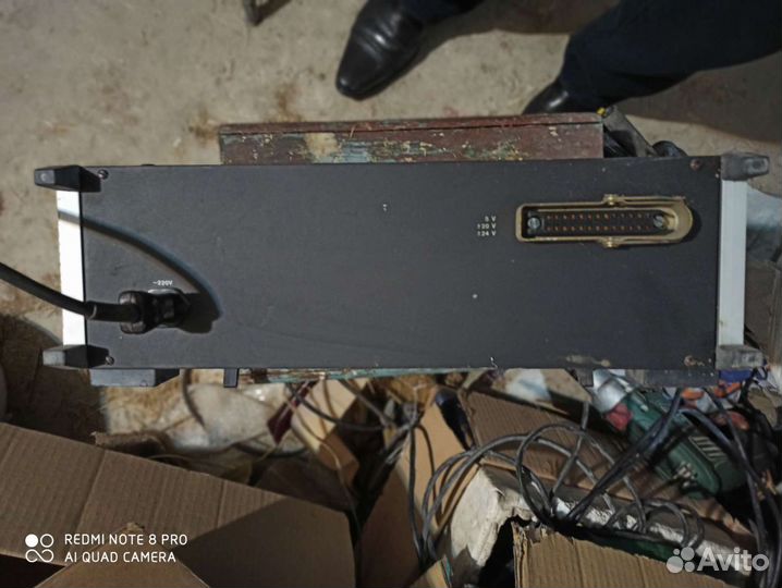 Стабилизированный блок питания на 5в, 20в, 25в