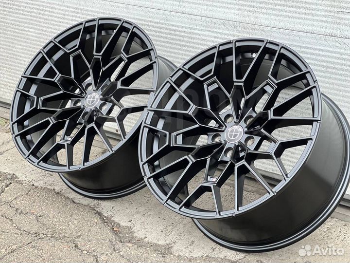 Новые разно широкие черные диски BMW R19 5x112