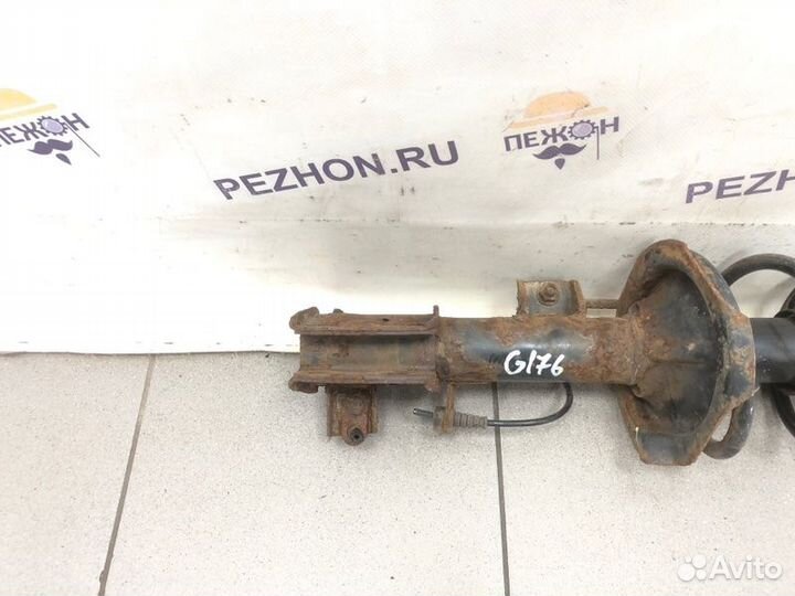 Амортизатор передний правый Suzuki Sx4 хэтчбек 1.6