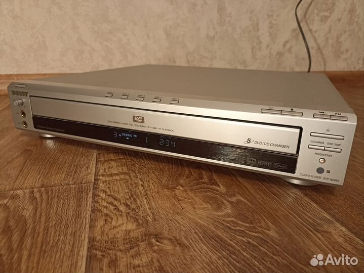 CD/DVD плеер Sony DVP-NC66K