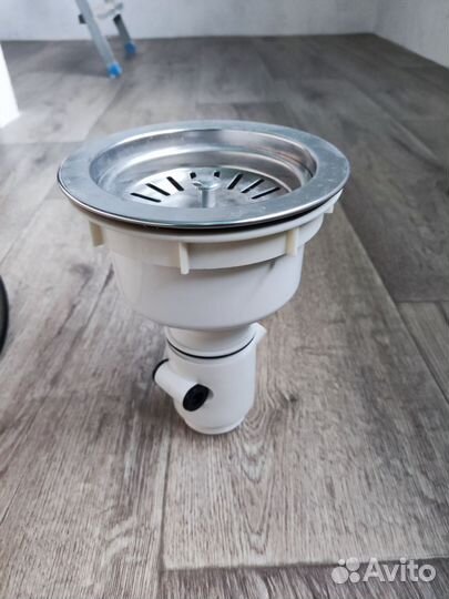 Чаша выпуска oulin 140В + клапан автомат