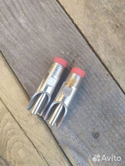 Ниппельные поилки для свиней. нп25