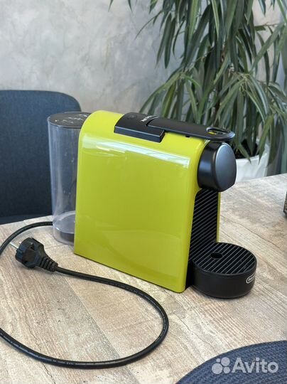 Кофемашина delonghi nespresso essenza mini
