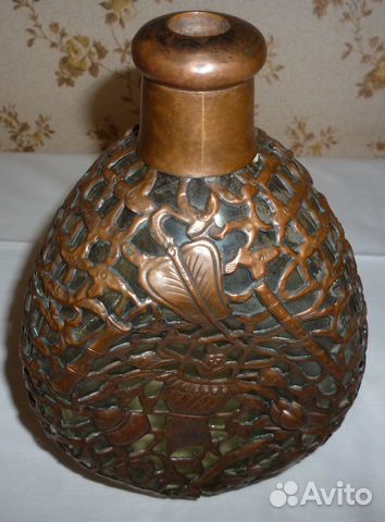 Ваза металлическая (антиквариат)