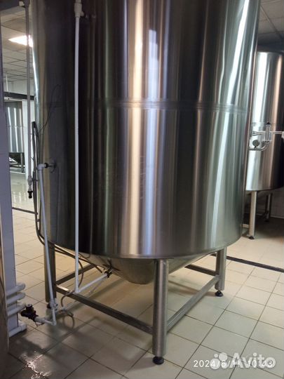 Цилиндро-конический танк