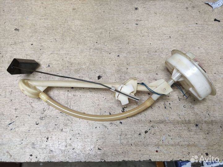 Датчик уровня топлива Ауди 80 В4 1.9 дизель