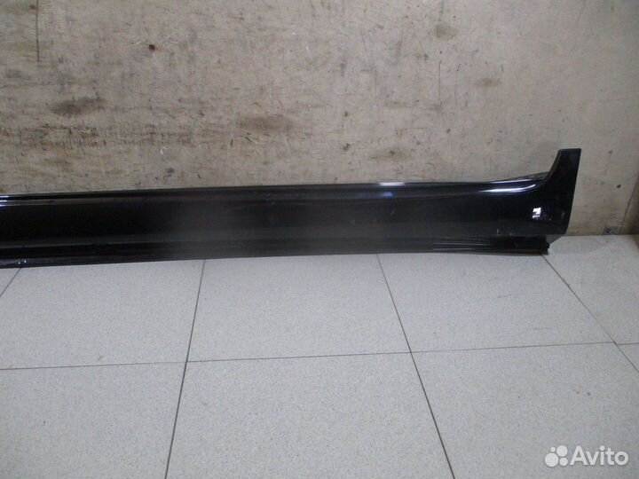 Накладка на порог Toyota Land Cruiser 200