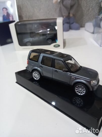 Land Rover Discovery 4 1/43
