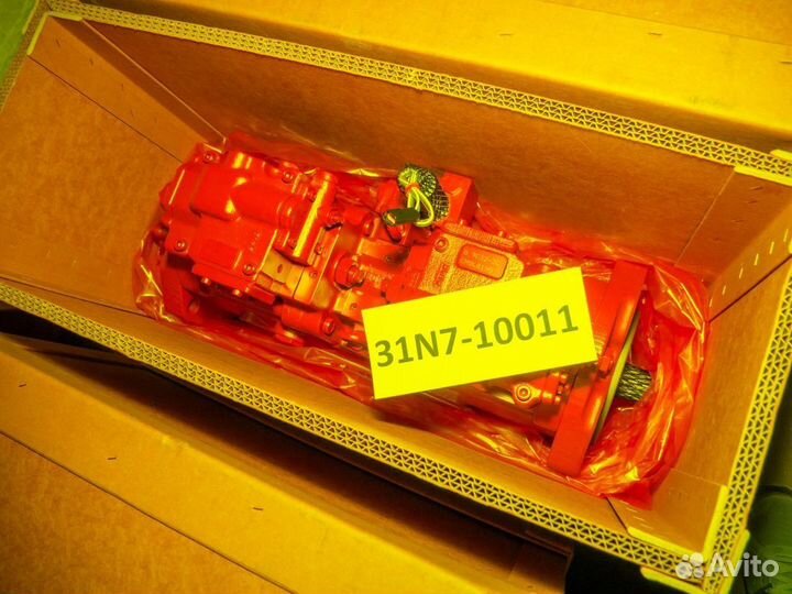 Стекло лобовое нижнее Хитачи zx270-3