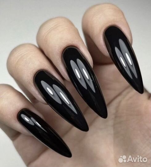 Маникюр и педикюр