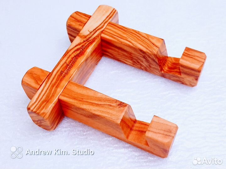 Подставка для смартфона оливковое дерево