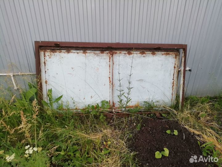 Металлическая дверь бу