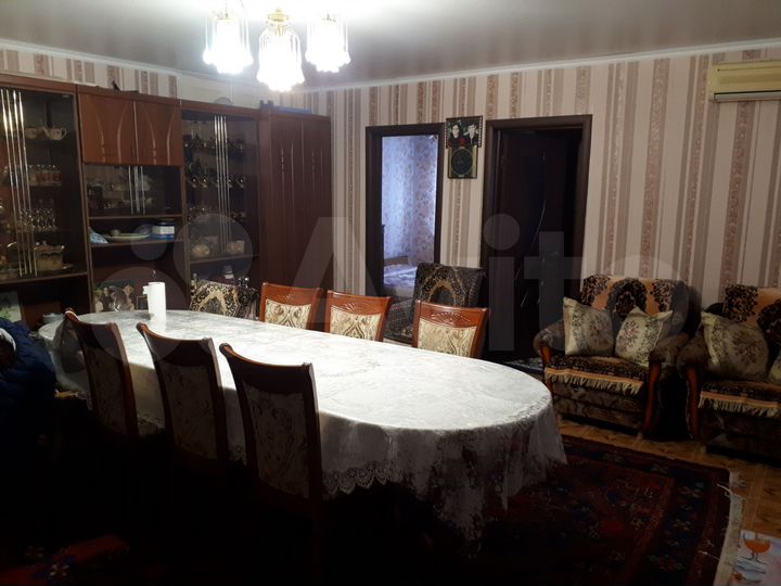 3-к. квартира, 54 м², 1/2 эт.