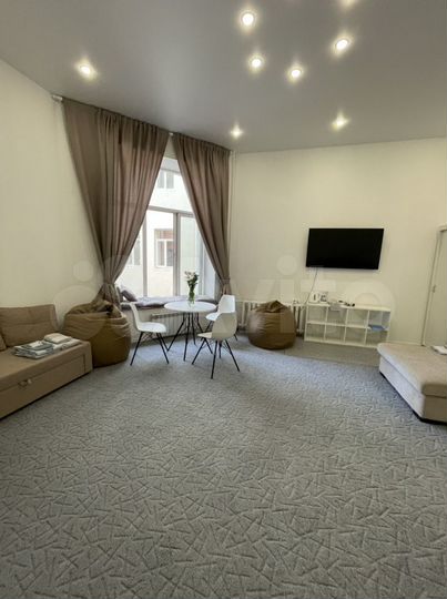 Комната 30 м² в 5-к., 4/5 эт.