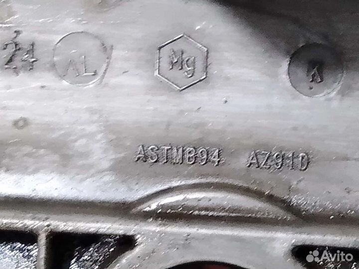 Клапанная крышка Jaguar X-Type 2.5 AWD 2001-2009