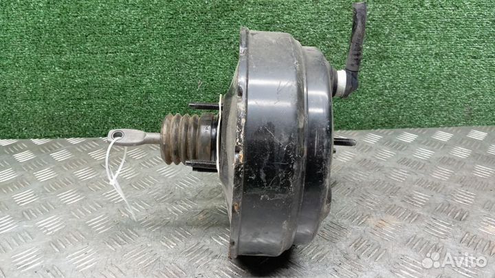 Вакуумник тормозной Ssangyong Rexton