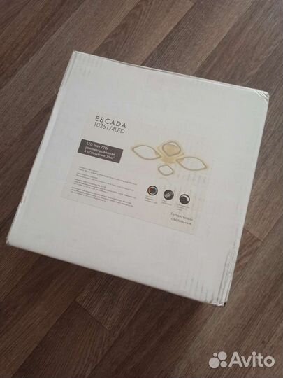 Потолочная светодиодная люстра Escada 10251/4LED