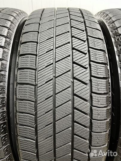 Bridgestone Blizzak VRX3 215/60 R16 95Q