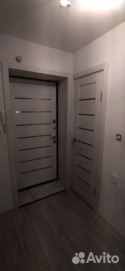 Дверь входная, металлическая. Доставка