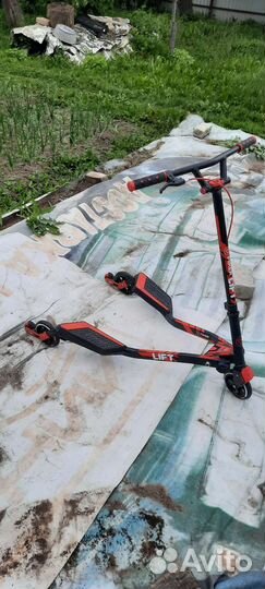 Yvolution Fliker Lift инерционный самокат