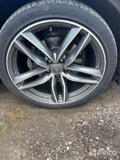 Колеса в сборе на Ауди А4 летние