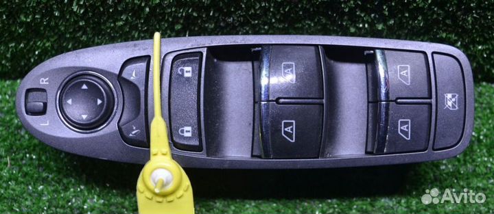 Блок управления стеклоподъемниками Infiniti / Nissan M56, Q70 Y51