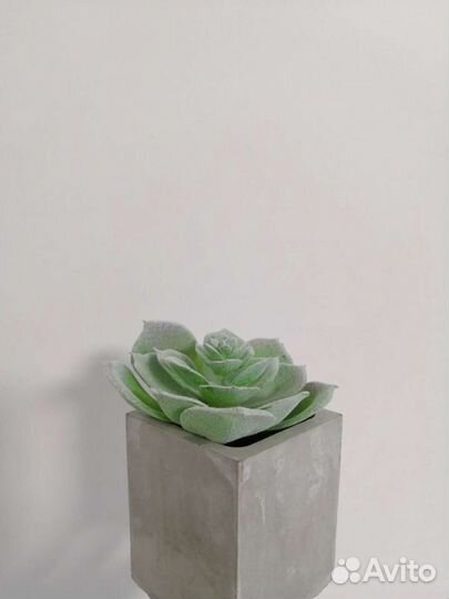 Кашпо из бетона