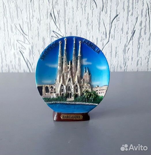 Статуэтки, сувениры