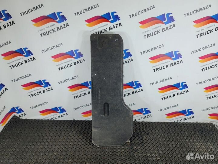 Шумоизоляция двигателя левая