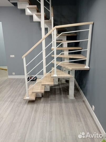 Лестница на второй этаж/изготовление лестниц